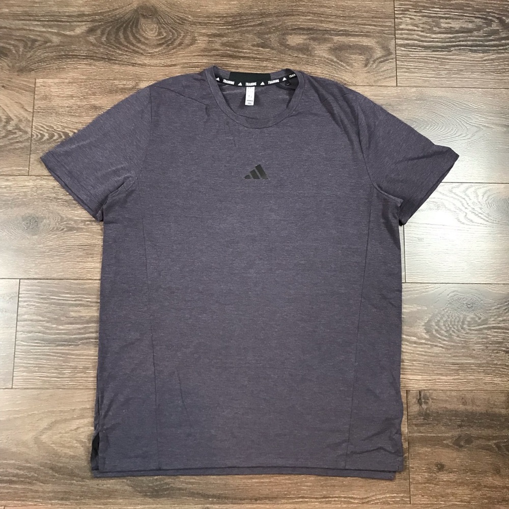 Adidas Aeroready Men’s Athletic Fit Training Activewear Workout Shirt Size Large